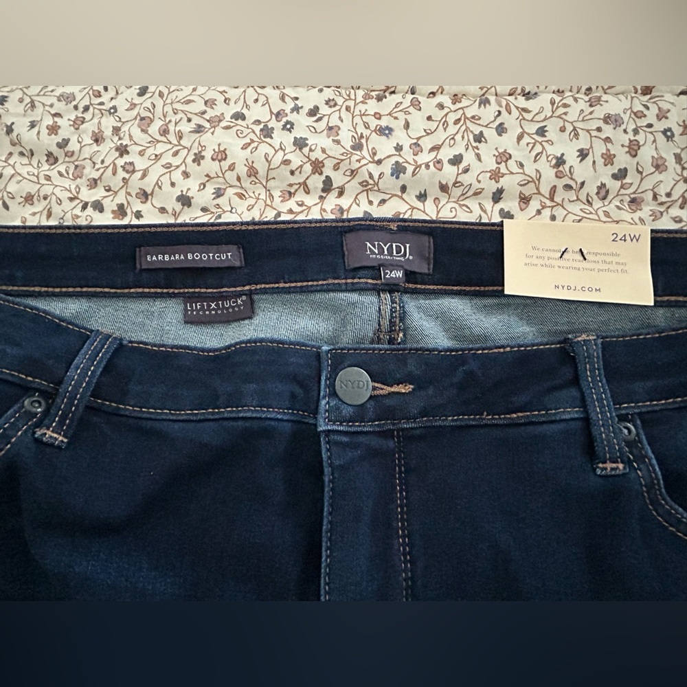 NYDJ Dark blue Barbara bootcut Ankle Jeans, size 24W, NWT - Picture 5 of 5